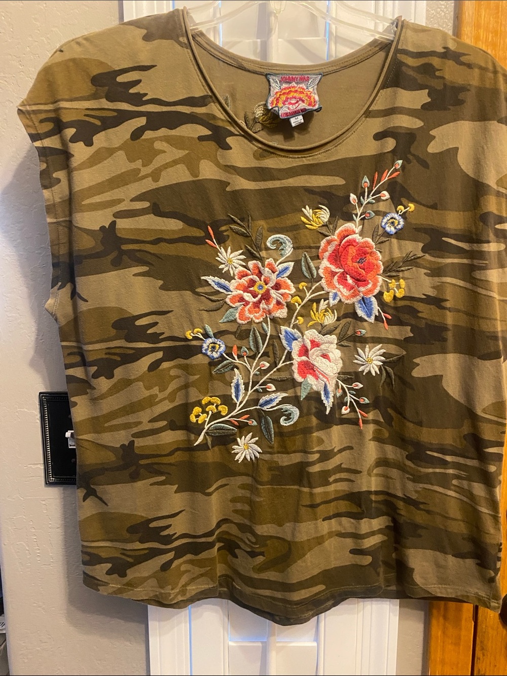 Johnny Was Olive Camo Short Sleeve Tee with Multicolor Floral Embroidery size M